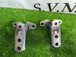 Петли двери передней правой color-A31 MITSUBISHI RVR OEM 5702A005, 5702A006 GA3W 2010