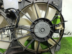 Диффузор радиатора TOYOTA CROWN MAJESTA OEM 1671150180 UZS187 2004