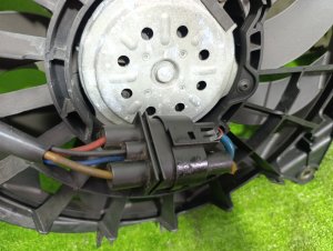Диффузор радиатора AUDI A4 OEM 870669Z 8EBWEF 2005