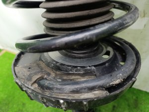 Стойка передняя (пара) MERCEDES-BENZ C203 OEM A2033205330 2006