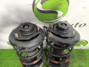 Стойка передняя (пара) NISSAN SERENA OEM 543024N086, 543034N086 PC24 2002
