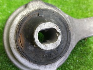 Рычаг передний правый MERCEDES-BENZ C203 OEM A2033303611 2006