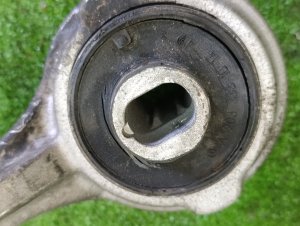 Рычаг передний правый MERCEDES-BENZ C203 OEM A2033303611 2006
