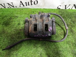 Суппорт передний правый MITSUBISHI PAJERO OEM MR510538 V88W 2011