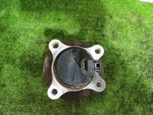 Ступица передняя правая TOYOTA CROWN MAJESTA OEM 4355030010 GRS182 2007