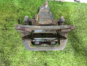 Суппорт задний правый SUBARU LEGACY OEM 26692AE041 BPE 2003