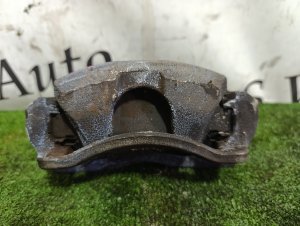 Суппорт передний правый HONDA AIRWAVE OEM 45018SCC000 GJ1 2007
