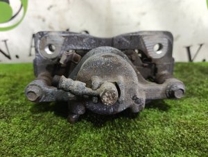 Суппорт передний правый HONDA AIRWAVE OEM 45018SCC000 GJ1 2007