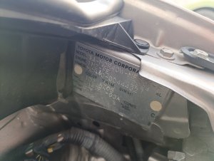 TOYOTA ESTIMA MCR40 2004
