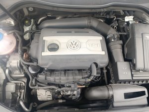 VOLKSWAGEN PASSAT 2013